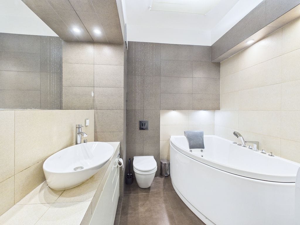 Mieszkanie 4 pokojowe na Sprzedaż