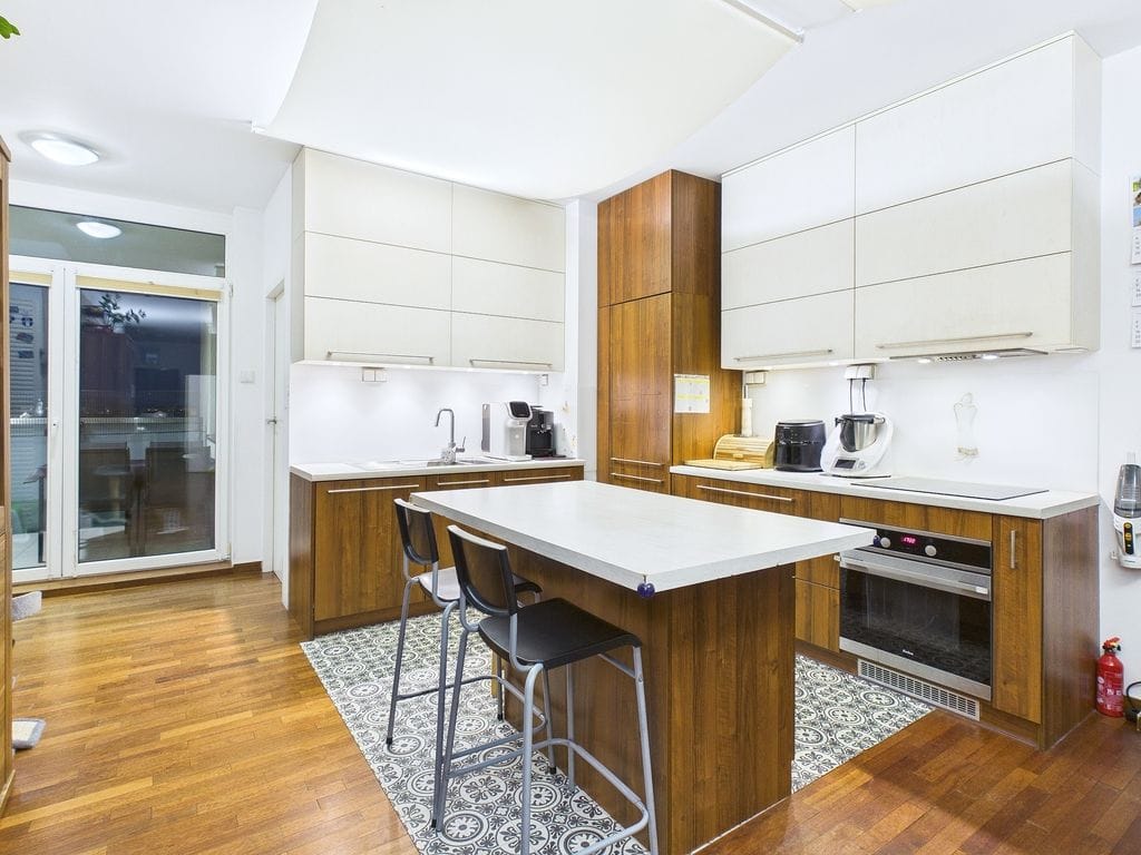 Mieszkanie 4 pokojowe na Sprzedaż