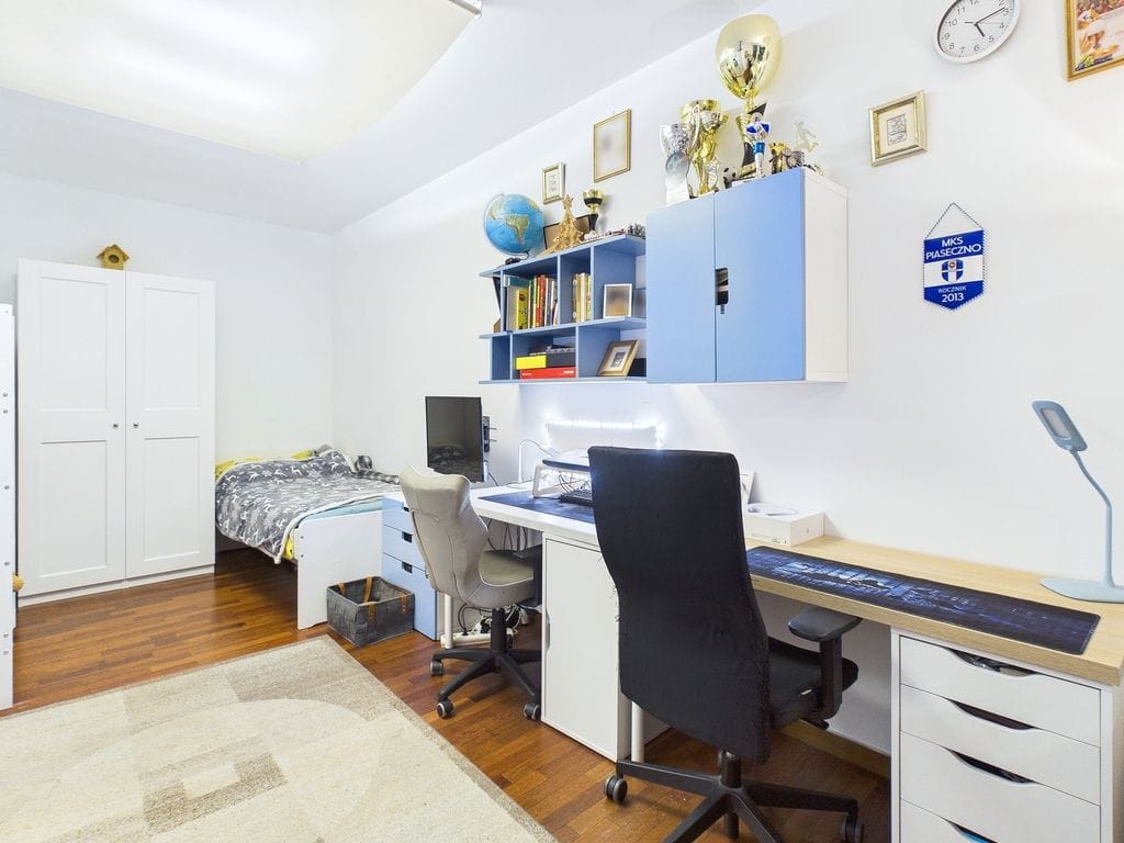 Mieszkanie 4 pokojowe na Sprzedaż