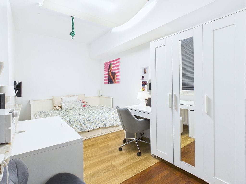 Mieszkanie 4 pokojowe na Sprzedaż