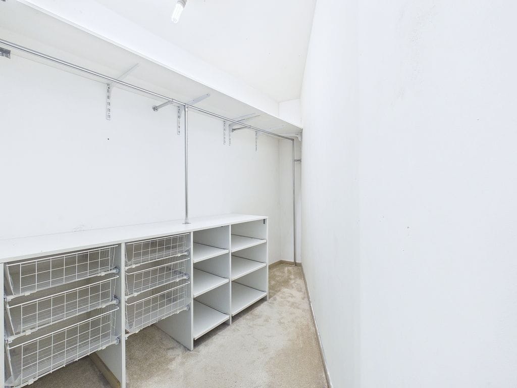 Mieszkanie 4 pokojowe na Sprzedaż