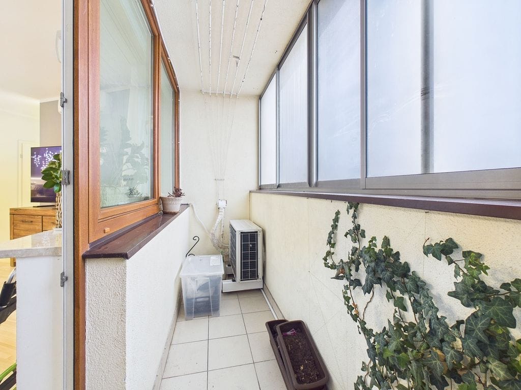 Mieszkanie 4 pokojowe na Sprzedaż