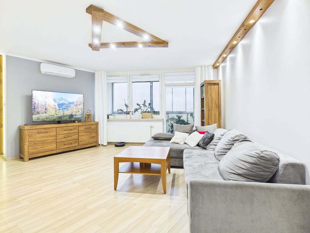 Mieszkanie 4 pokojowe na Sprzedaż