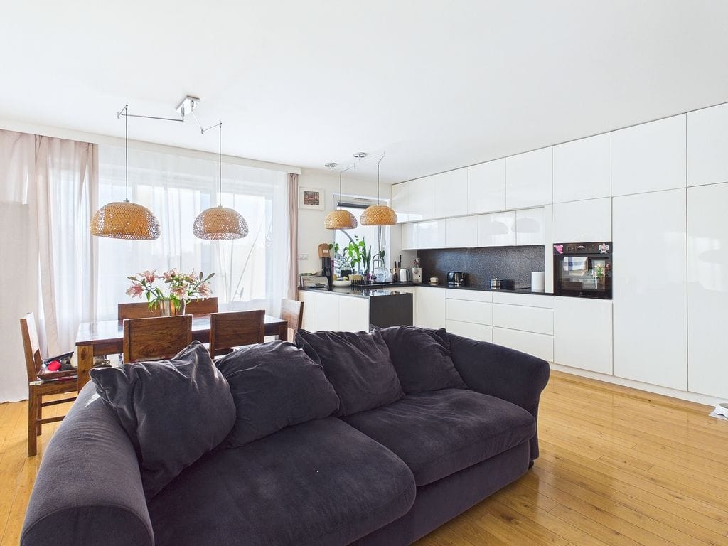 Mieszkanie 4 pokojowe na Wynajem