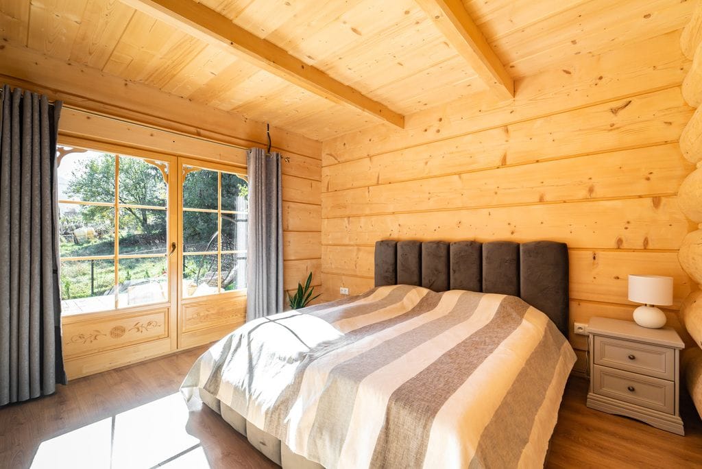 Dom 6 pokojowe na Sprzedaż