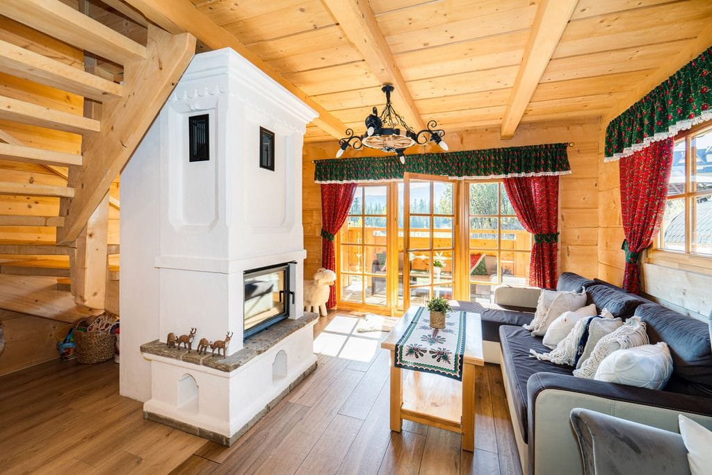 Dom 6 pokojowe na Sprzedaż