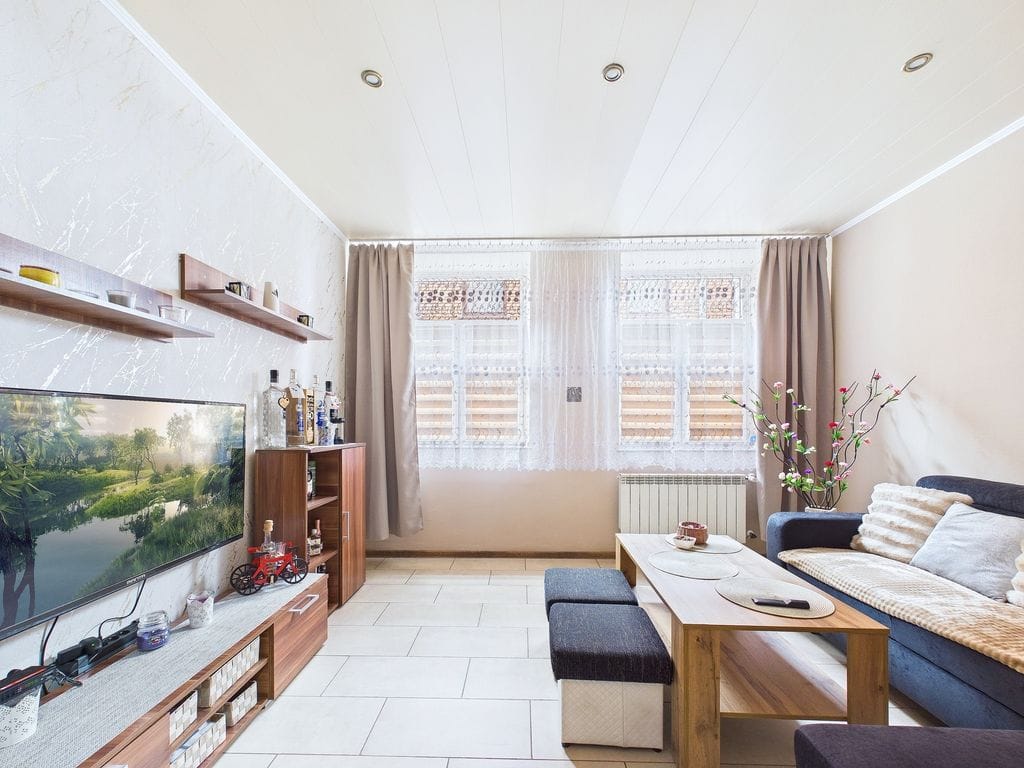 Dom 7 pokojowe na Sprzedaż