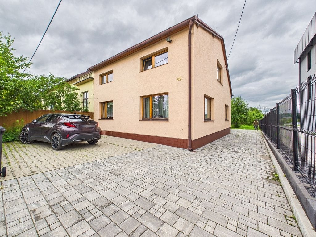 Dom 5 pokojowe na Sprzedaż