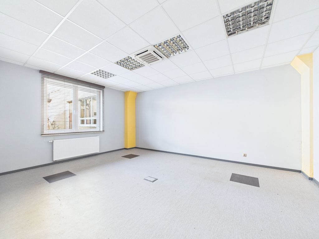 Lokal użytkowy  pokojowe na Sprzedaż
