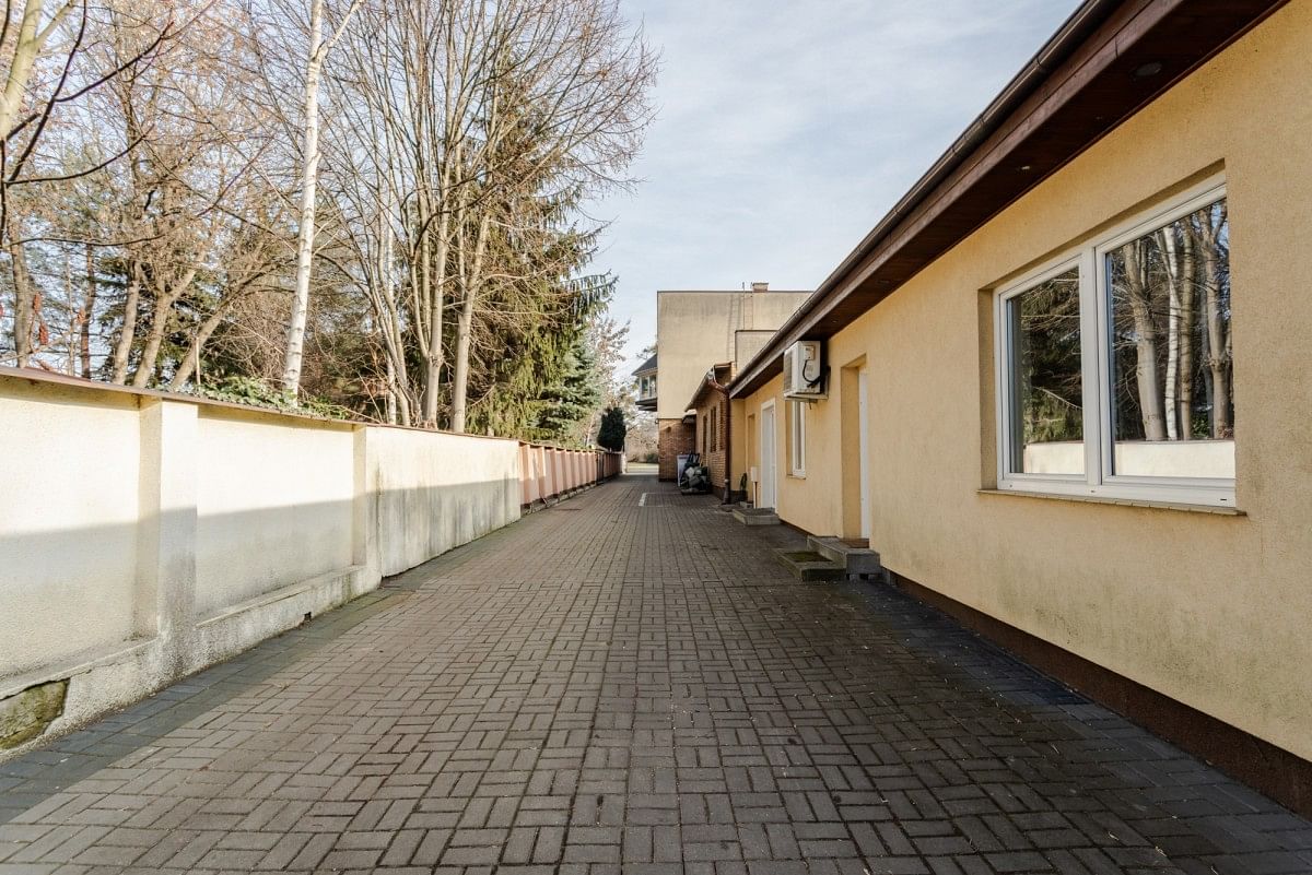 Lokal użytkowy  pokojowe na Wynajem