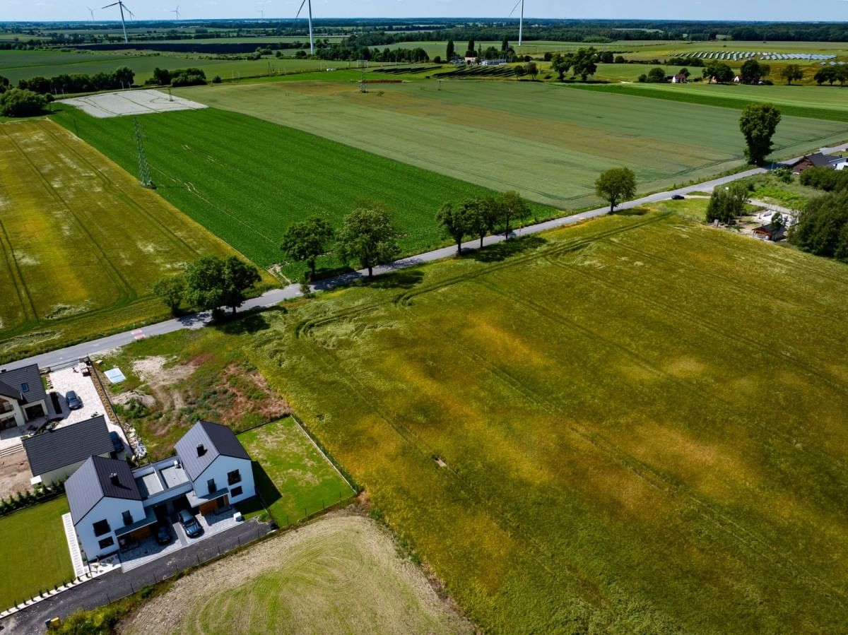 Działka  pokojowe na Sprzedaż