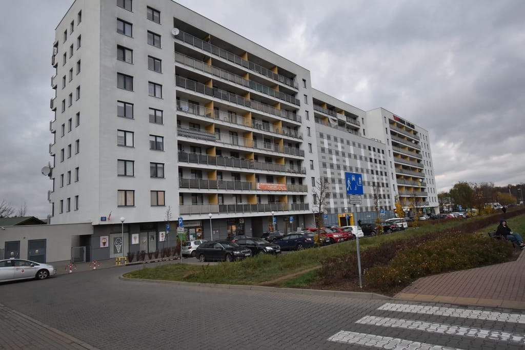 Mieszkanie 3 pokojowe na Sprzedaż