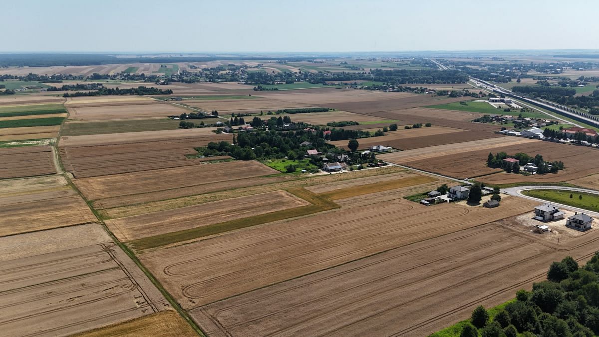 Działka  pokojowe na Sprzedaż