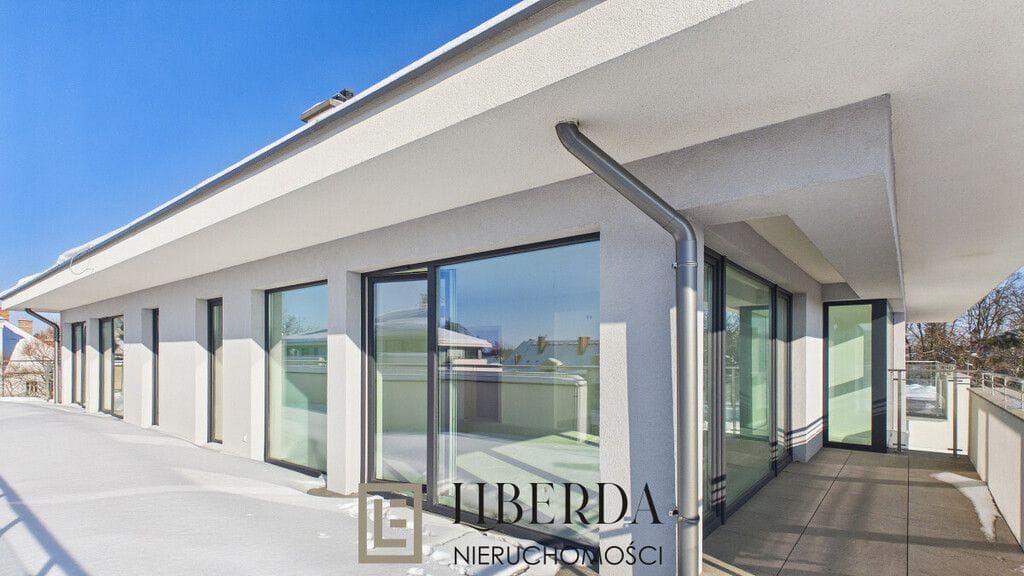 Mieszkanie 4 pokojowe na Sprzedaż