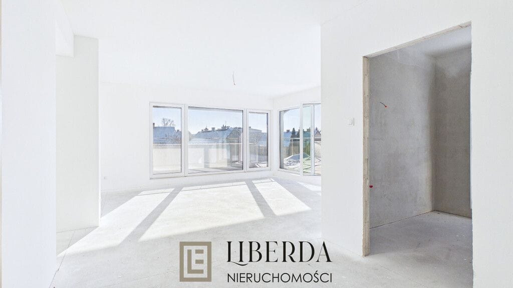 Mieszkanie 4 pokojowe na Sprzedaż