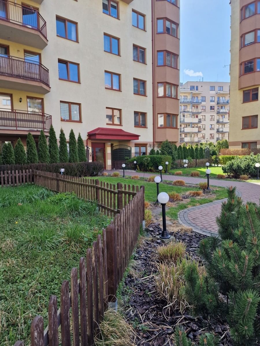 Mieszkanie 3 pokojowe na Sprzedaż