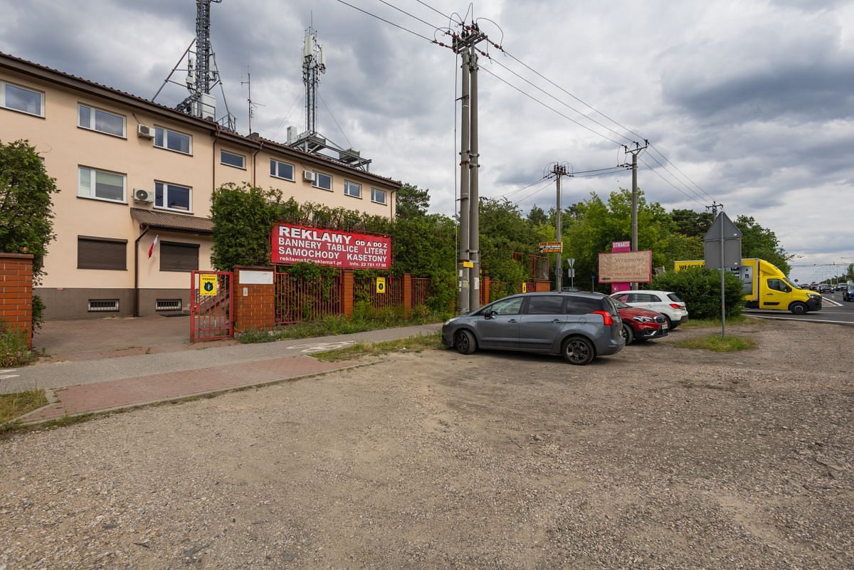 Lokal użytkowy  pokojowe na Sprzedaż