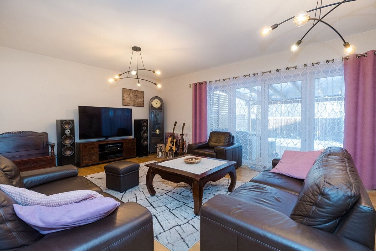 Dom 5 pokojowe na Sprzedaż