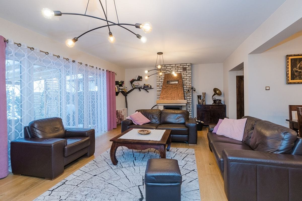 Dom 5 pokojowe na Sprzedaż