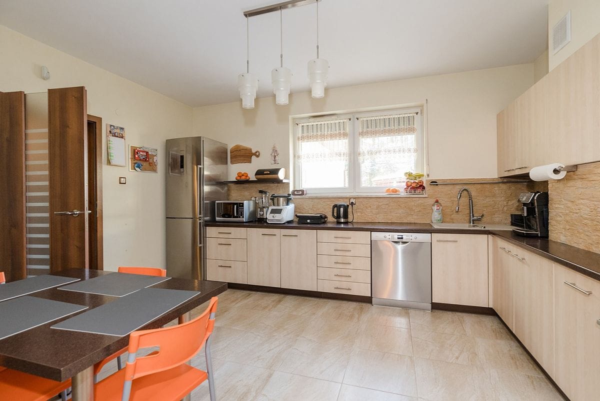 Dom 5 pokojowe na Sprzedaż