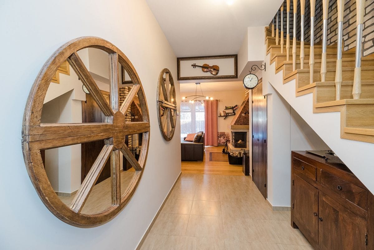 Dom 5 pokojowe na Sprzedaż