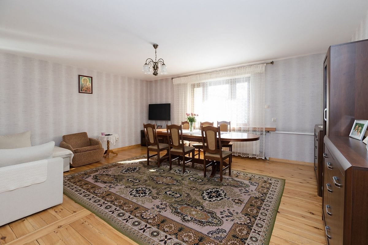 Dom 5 pokojowe na Sprzedaż