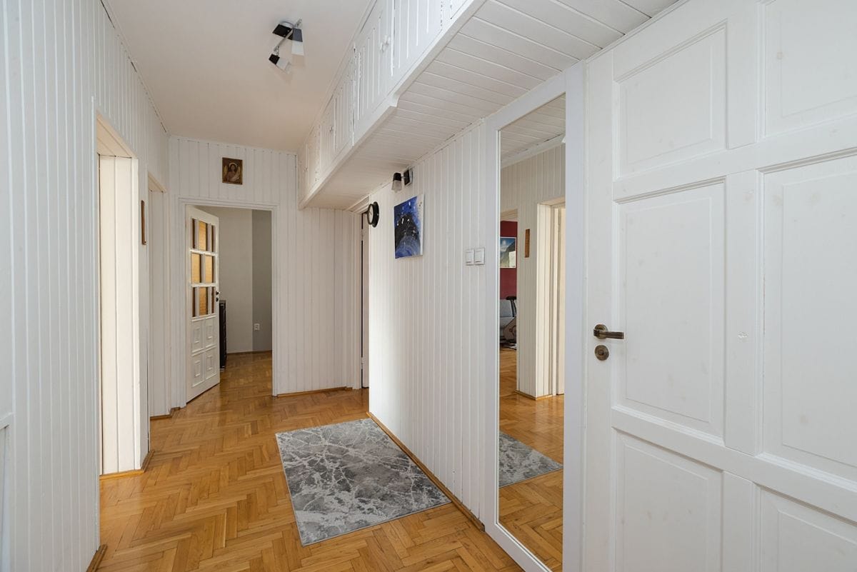 Dom 5 pokojowe na Sprzedaż