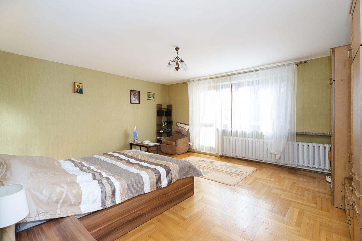 Dom 5 pokojowe na Sprzedaż