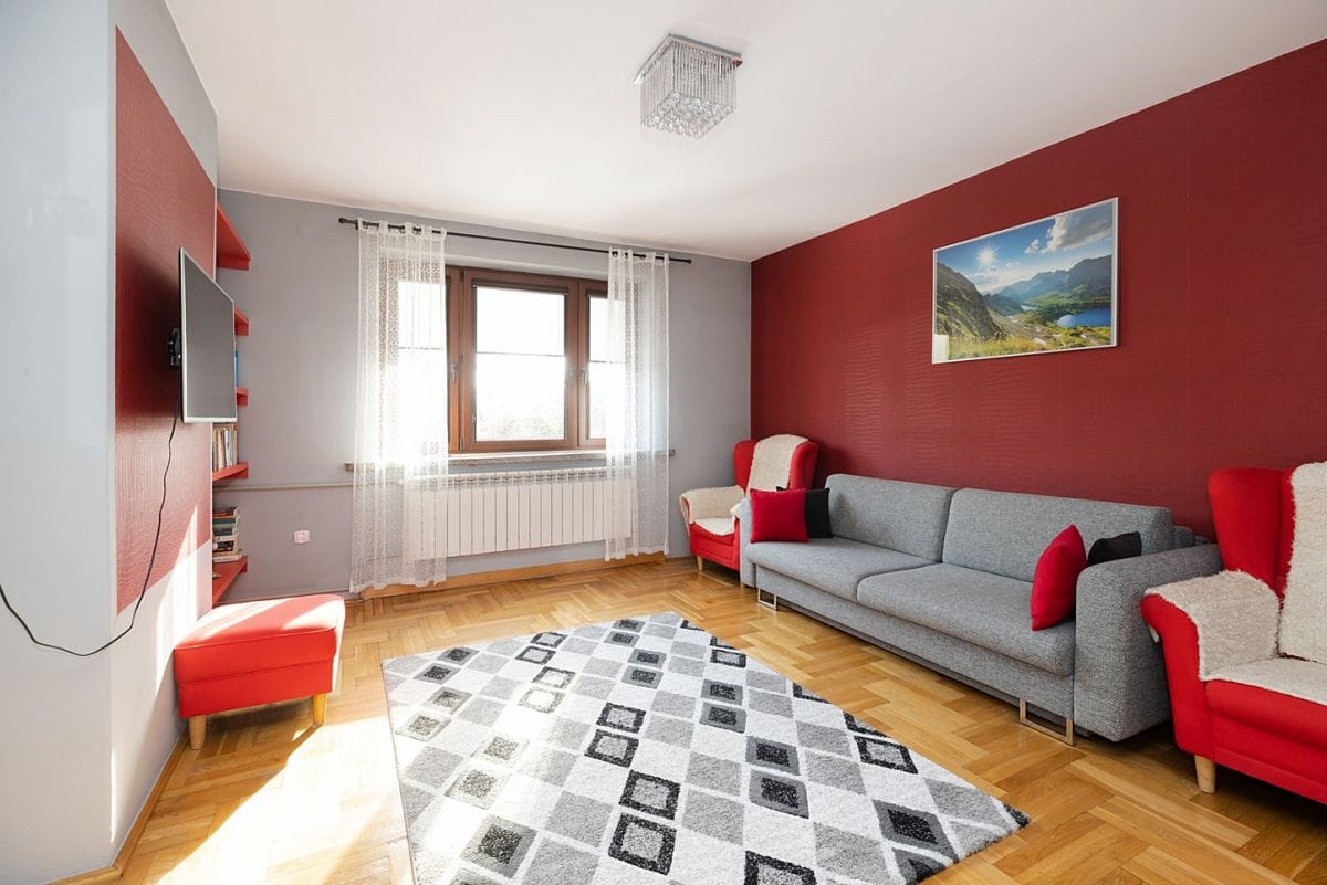 Dom 5 pokojowe na Sprzedaż