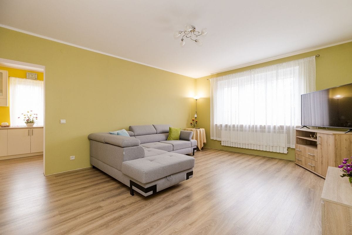 Dom 7 pokojowe na Sprzedaż