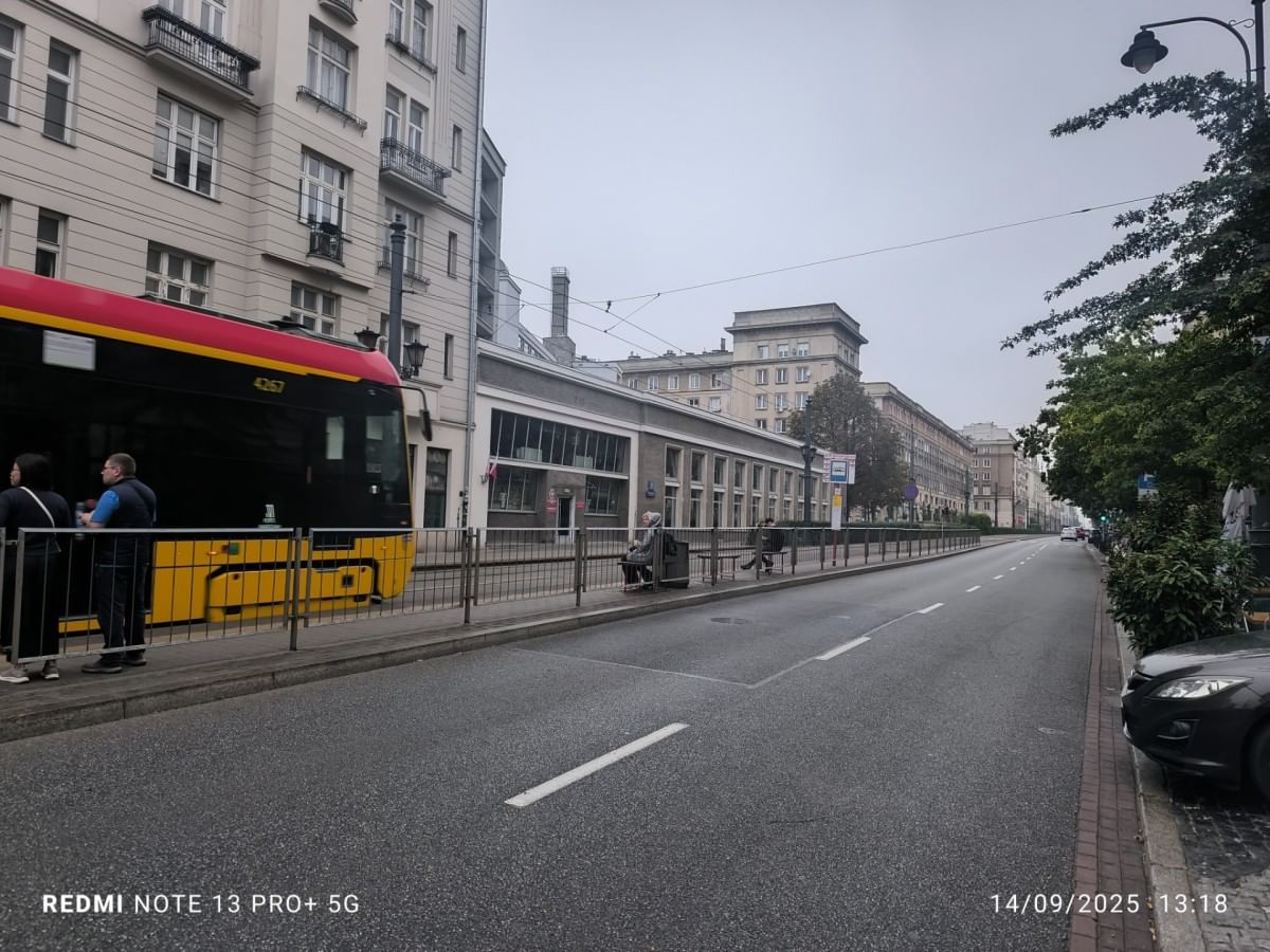 Lokal użytkowy  pokojowe na Sprzedaż