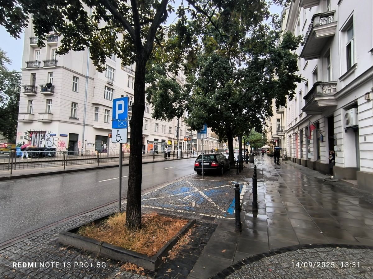 Lokal użytkowy  pokojowe na Sprzedaż