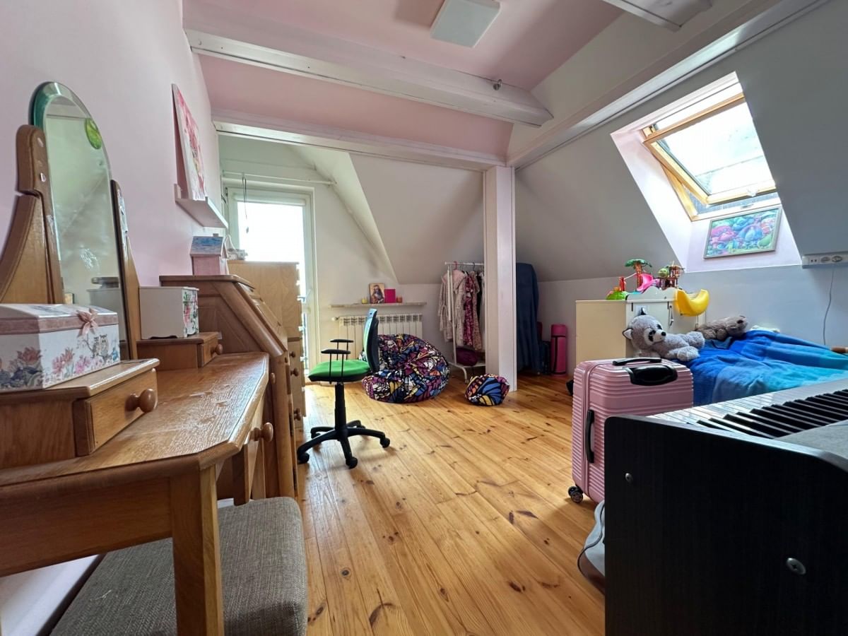 Dom 6 pokojowe na Sprzedaż