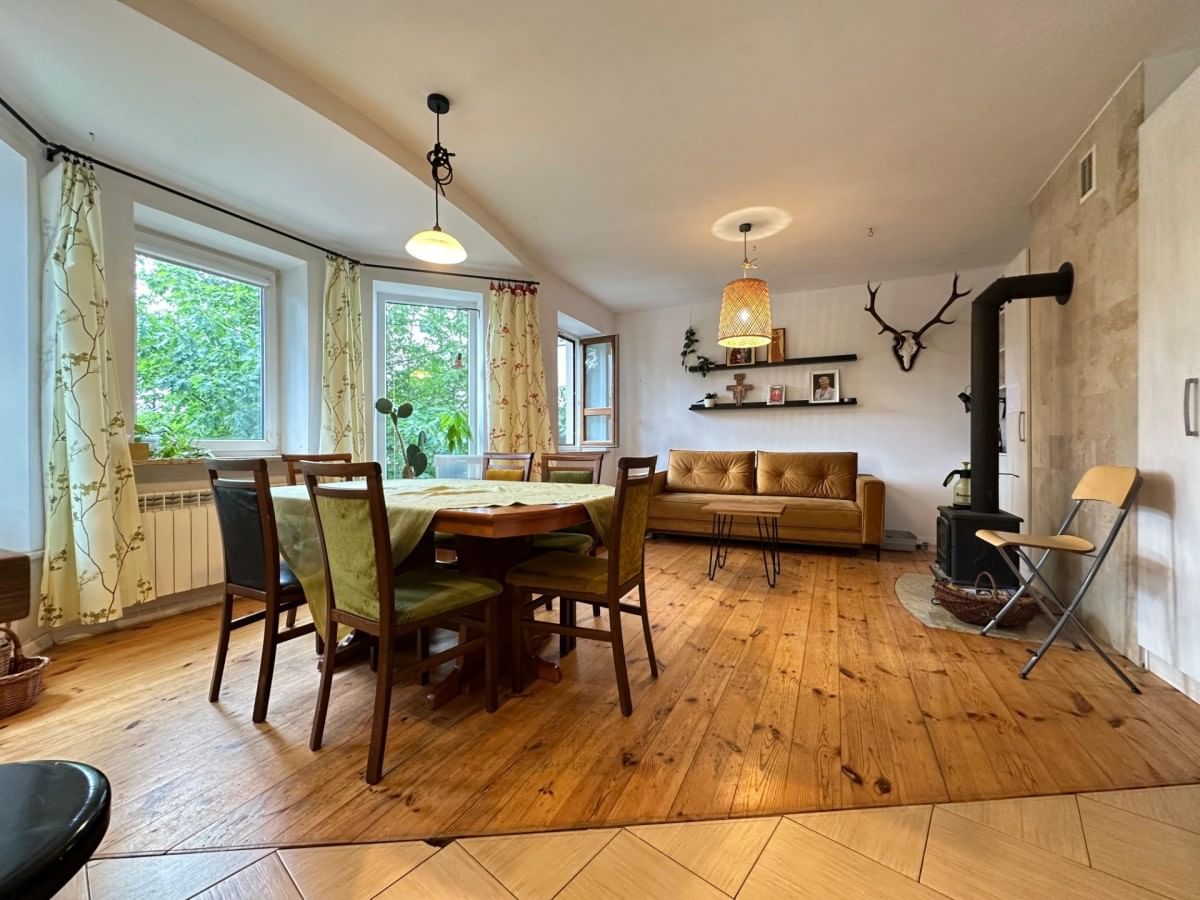 Dom 6 pokojowe na Sprzedaż