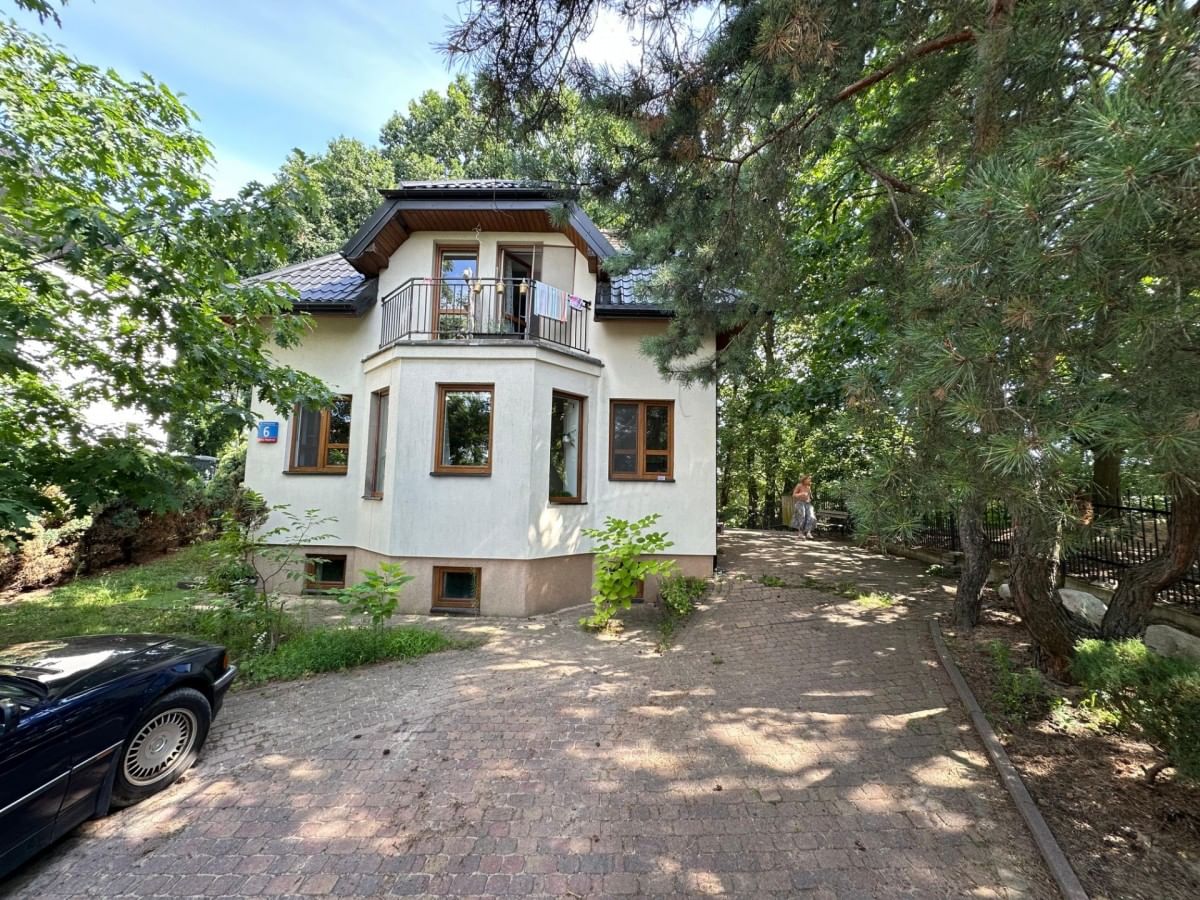 Dom 6 pokojowe na Sprzedaż