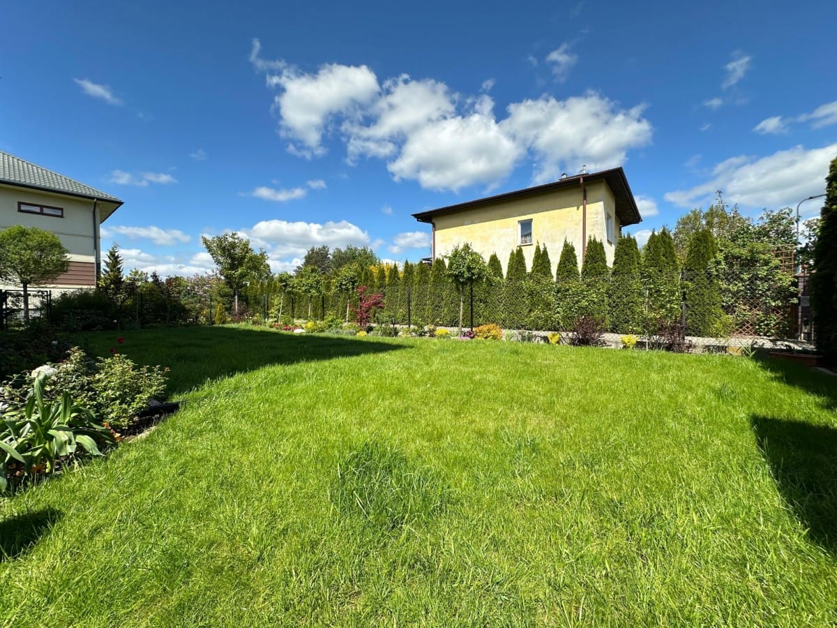 Mieszkanie 6 pokojowe na Sprzedaż