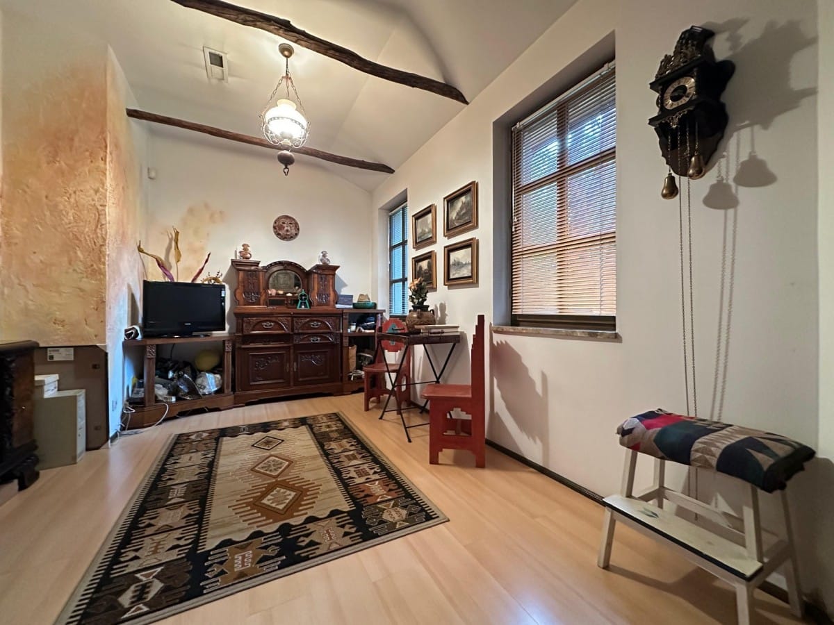 Dom  pokojowe na Sprzedaż