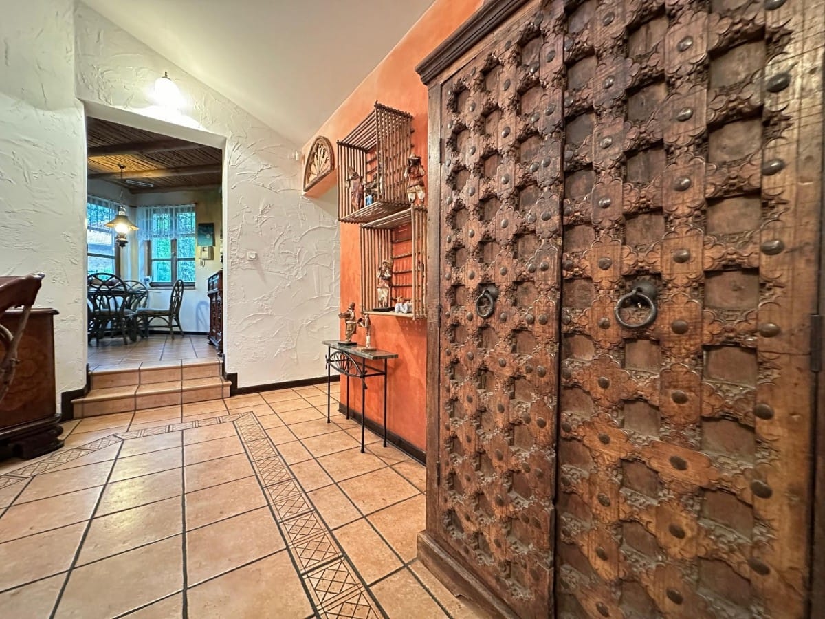 Dom  pokojowe na Sprzedaż