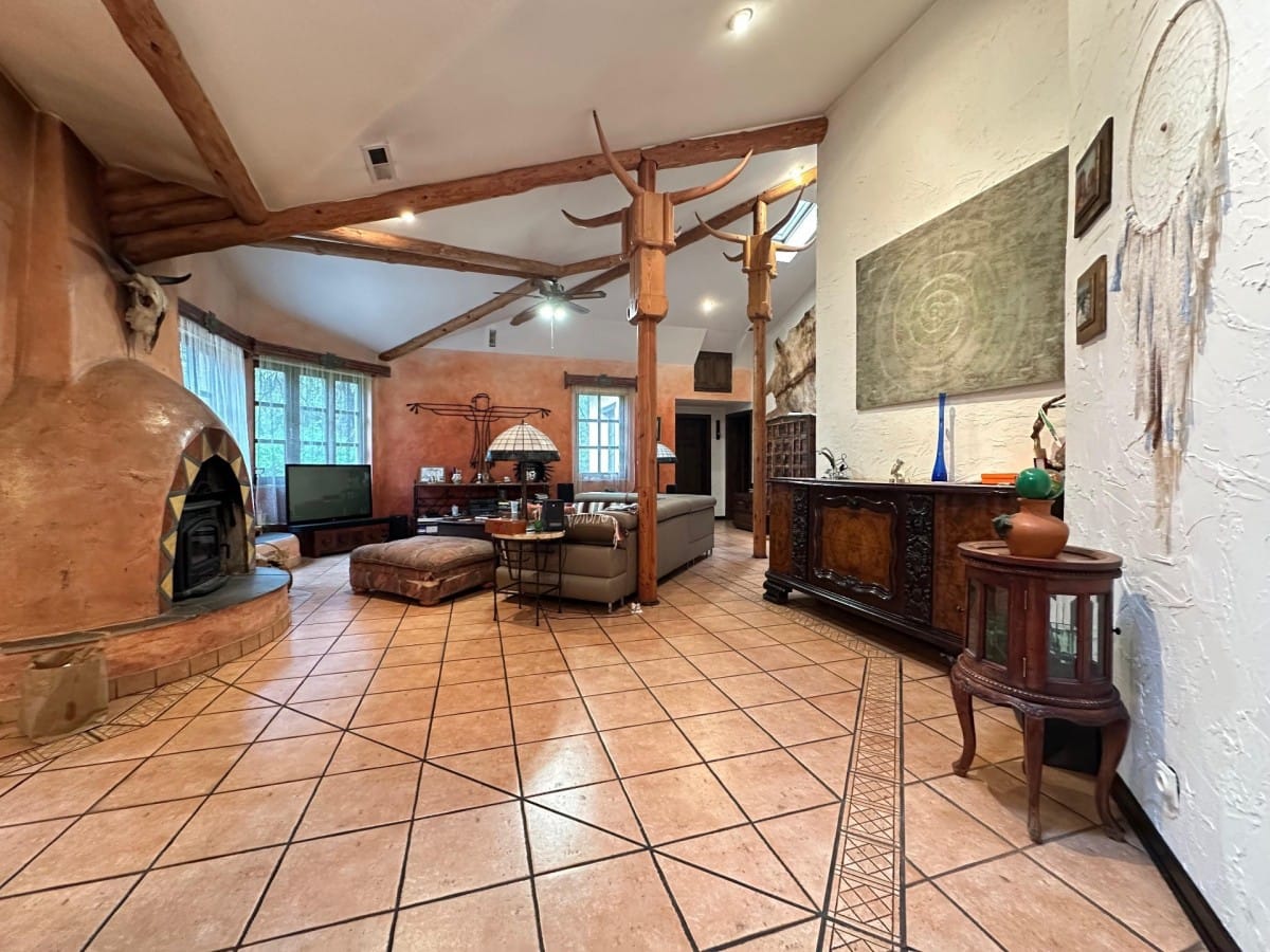 Dom  pokojowe na Sprzedaż