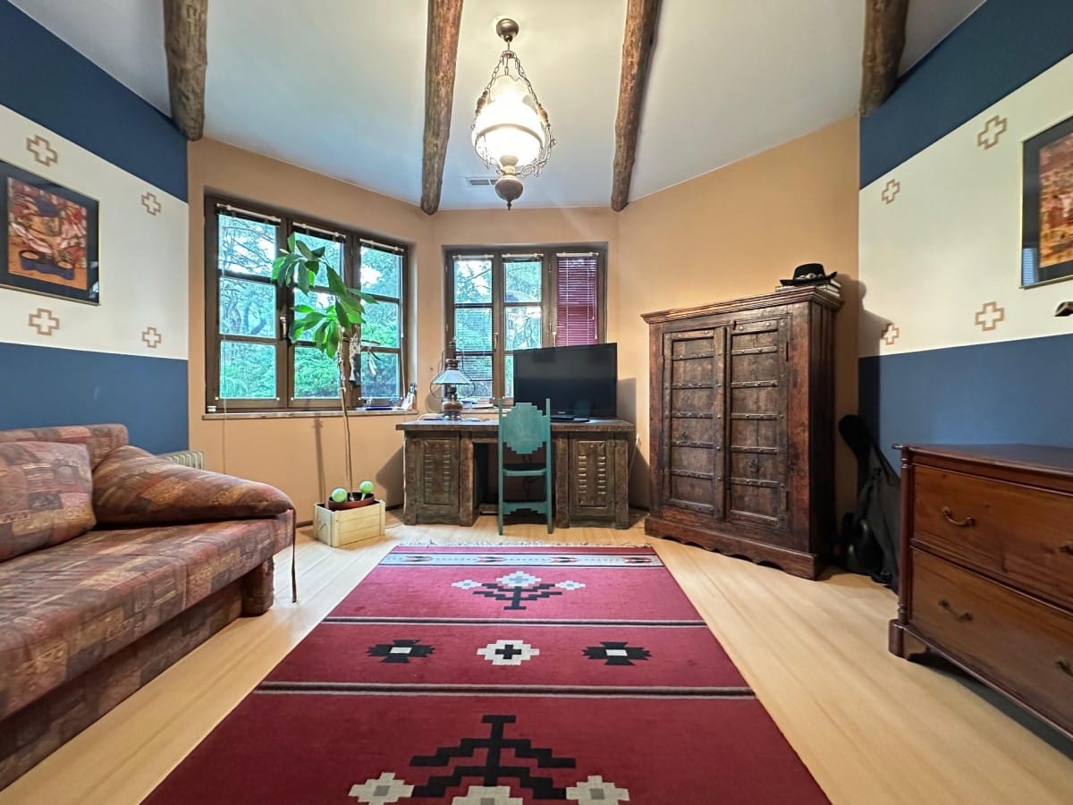 Dom  pokojowe na Sprzedaż