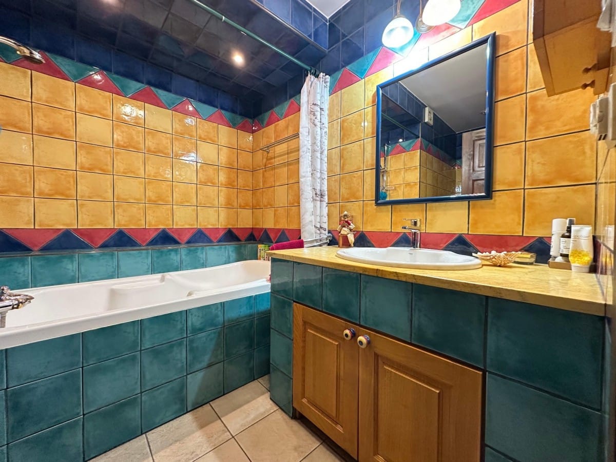 Dom  pokojowe na Sprzedaż