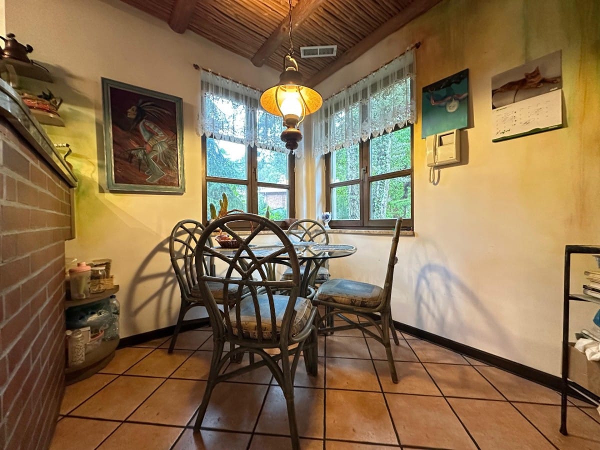 Dom  pokojowe na Sprzedaż