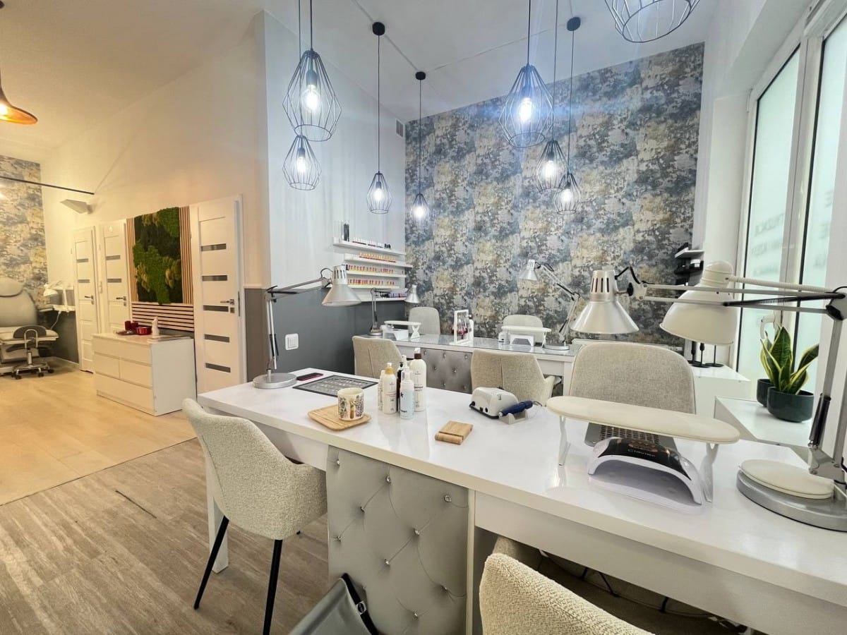 Lokal użytkowy  pokojowe na Wynajem