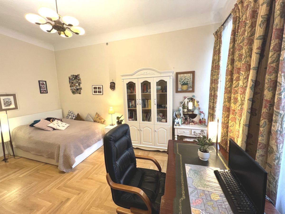 Mieszkanie 5 pokojowe na Sprzedaż