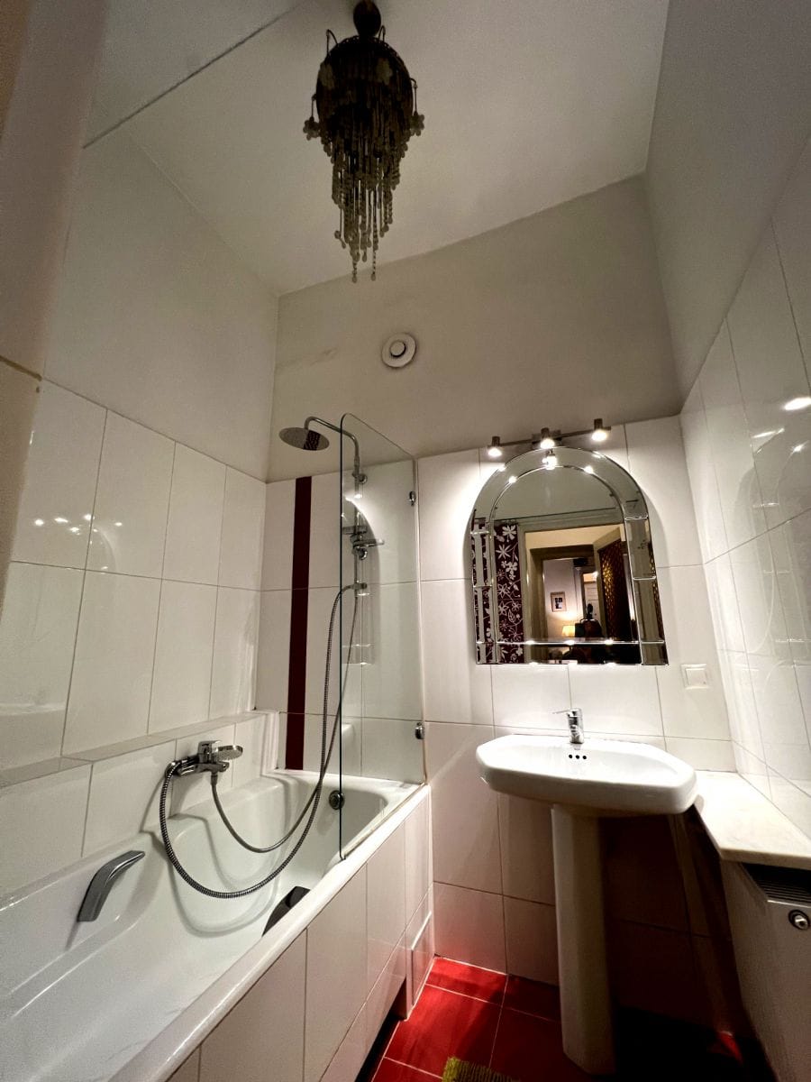 Mieszkanie 5 pokojowe na Sprzedaż