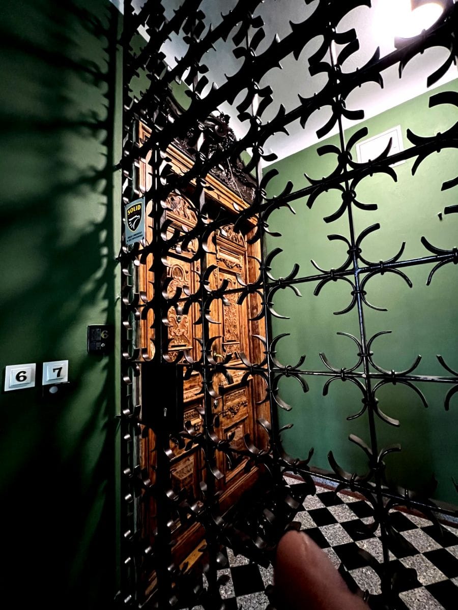 Mieszkanie 5 pokojowe na Sprzedaż