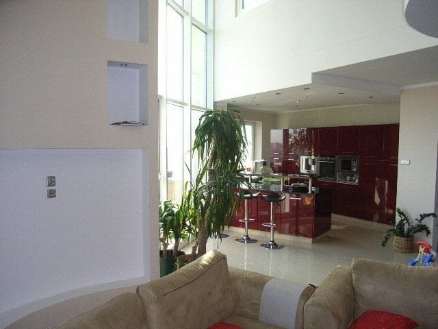 Mieszkanie 5 pokojowe na Wynajem