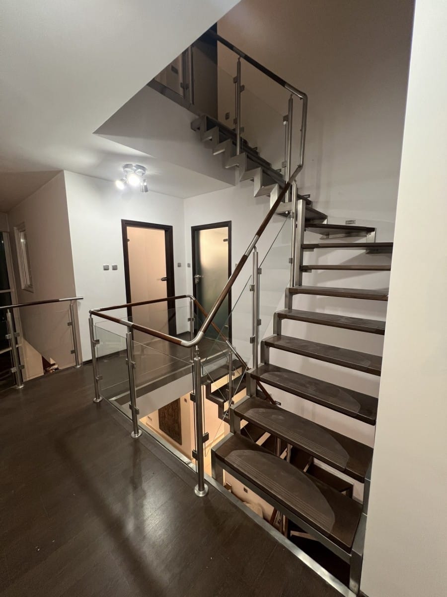 Mieszkanie 5 pokojowe na Wynajem