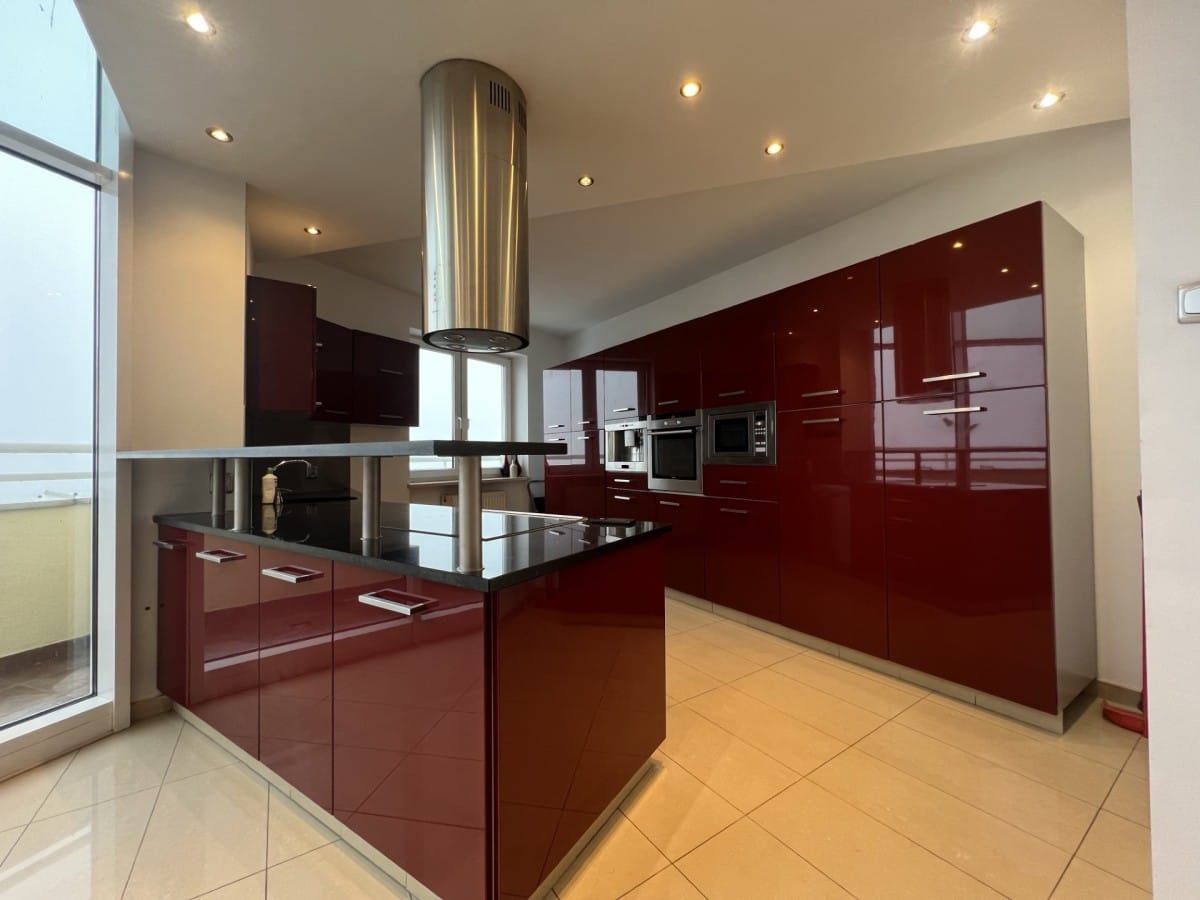 Mieszkanie 5 pokojowe na Wynajem