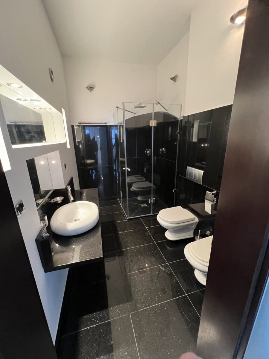 Mieszkanie 5 pokojowe na Wynajem